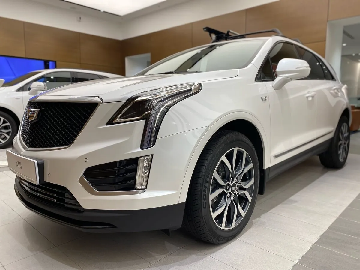 Check price and buy New Cadillac XT5 Restyling For Sale