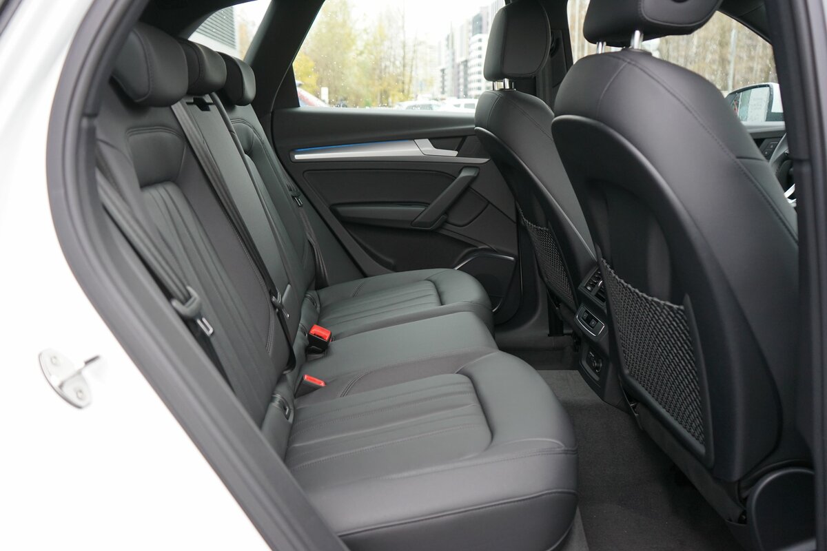 Check price and buy New Audi Q5 45 TFSI (FY) Restyling For Sale