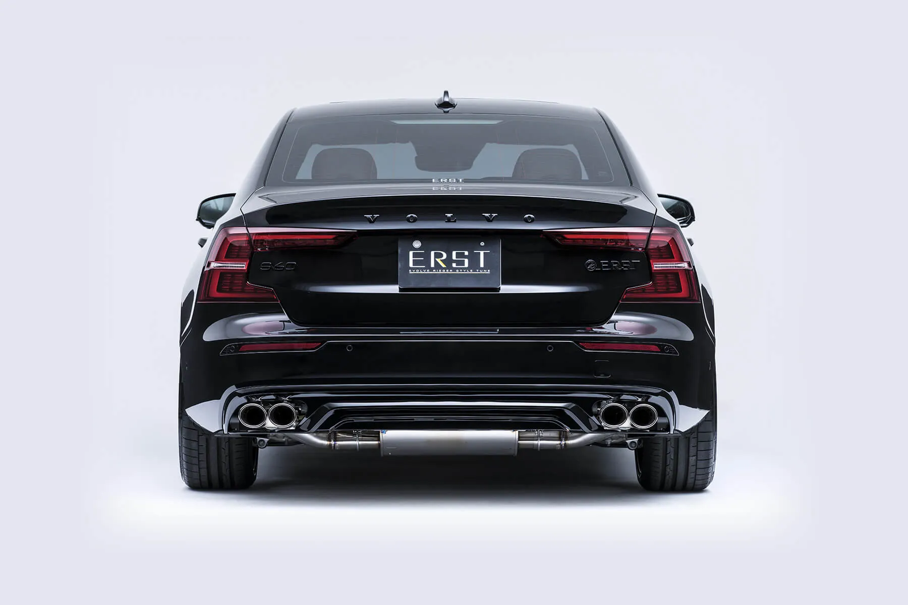Check our price and buy ERST body kit for Volvo S60!