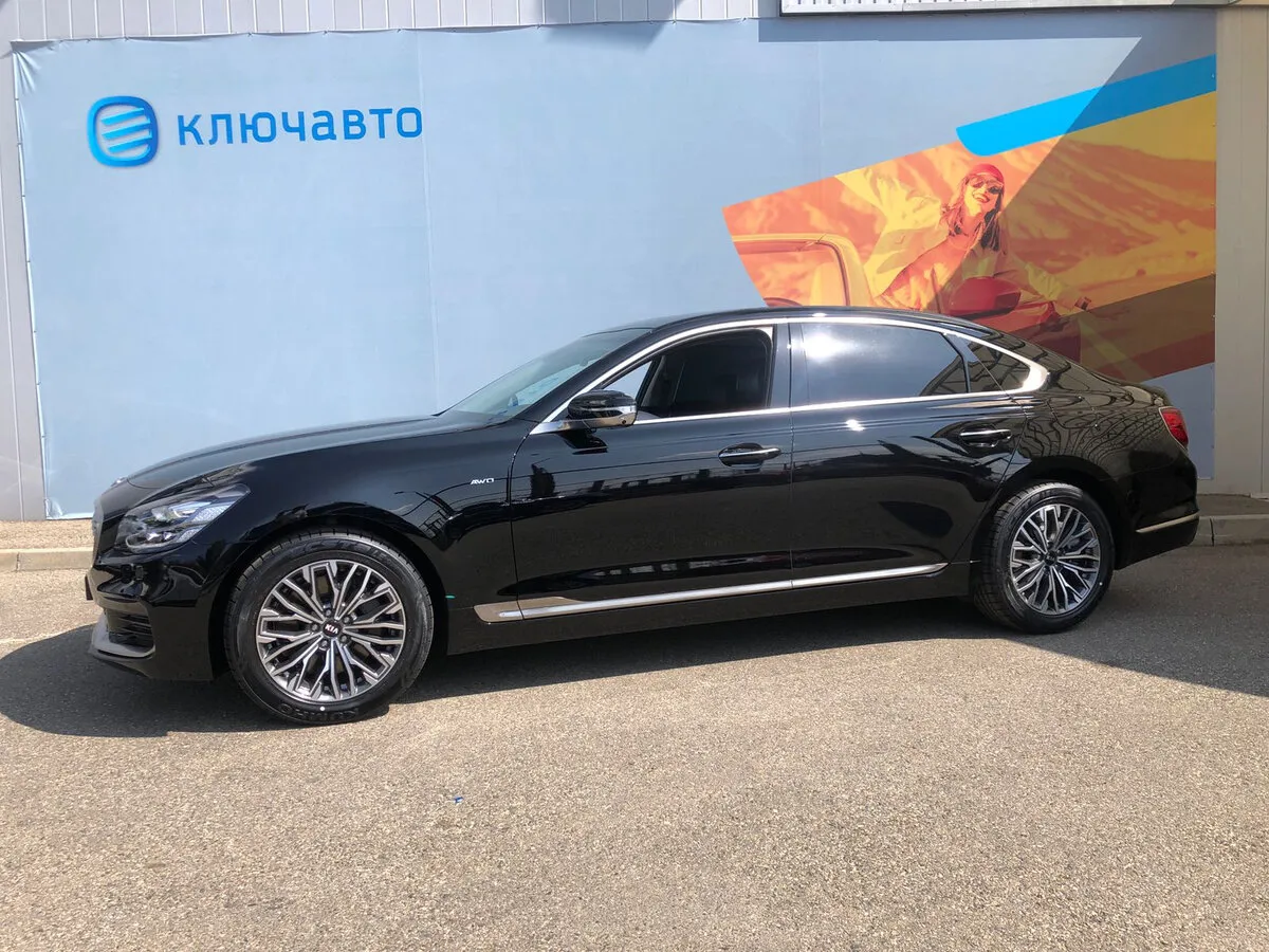 Check price and buy New Kia K900 For Sale