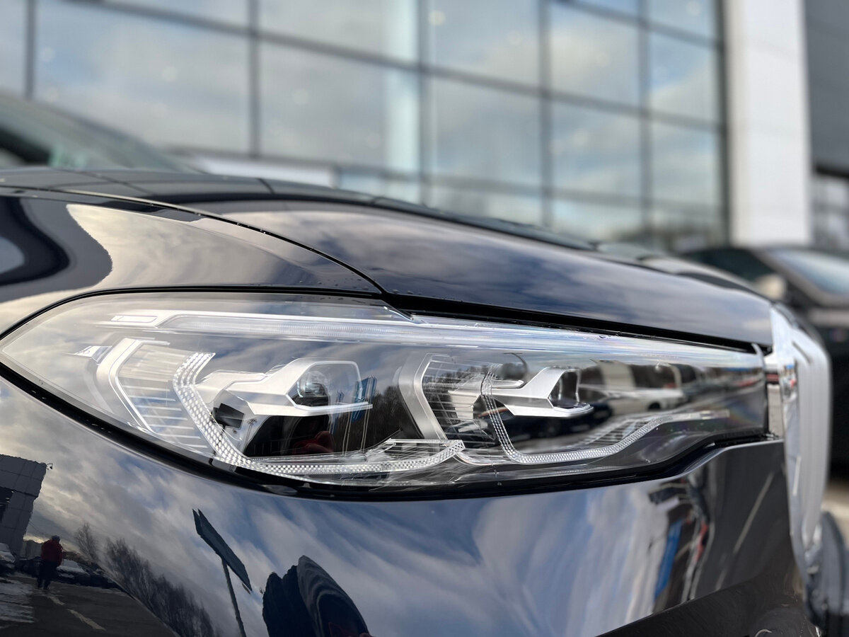 Check price and buy New BMW X7 40i (G07) For Sale