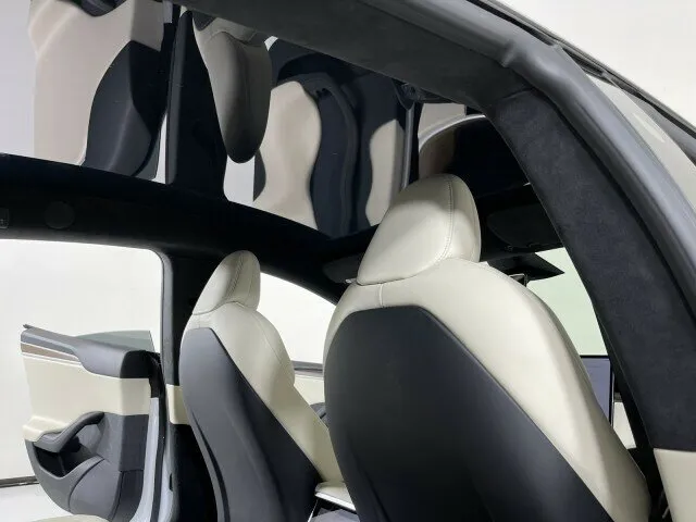Check price and buy New Tesla Model S Plaid Restyling 2 For Sale