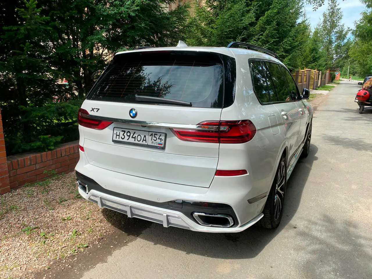Check our price and buy Renegade Design body kit for BMW X7 G07