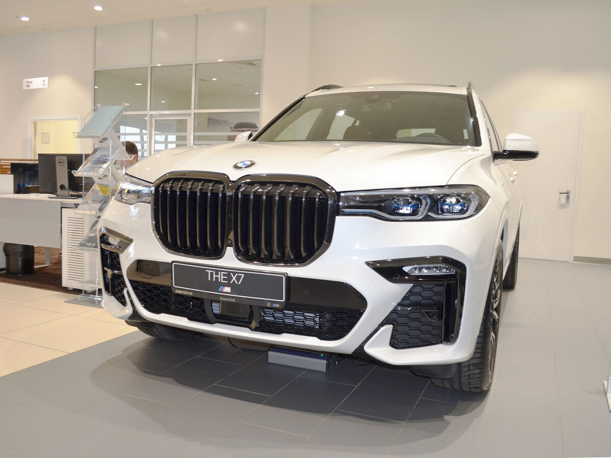 Buy New BMW X7 30d (G07)