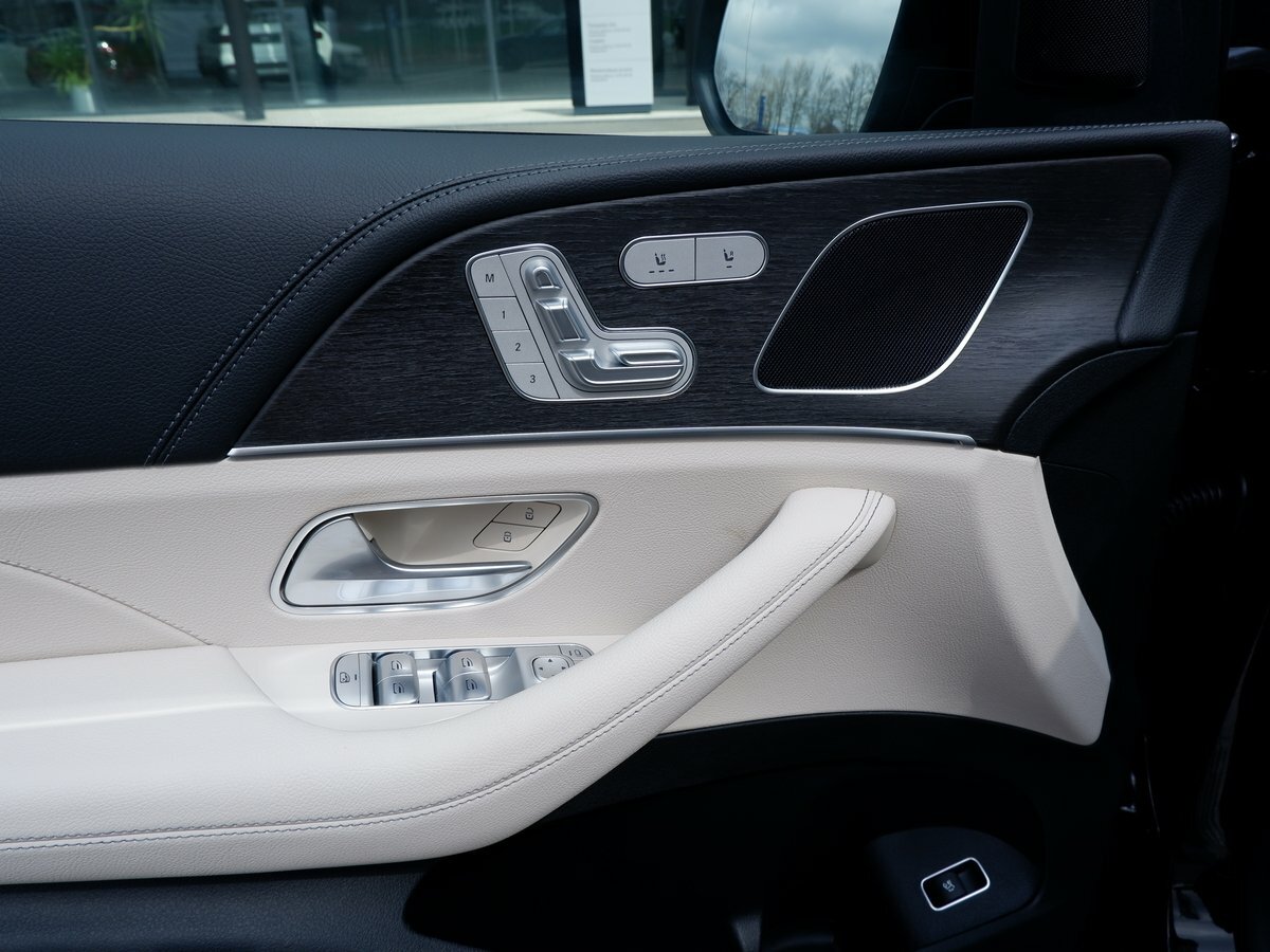 Check price and buy New Mercedes-Benz GLE 300 d (V167) For Sale