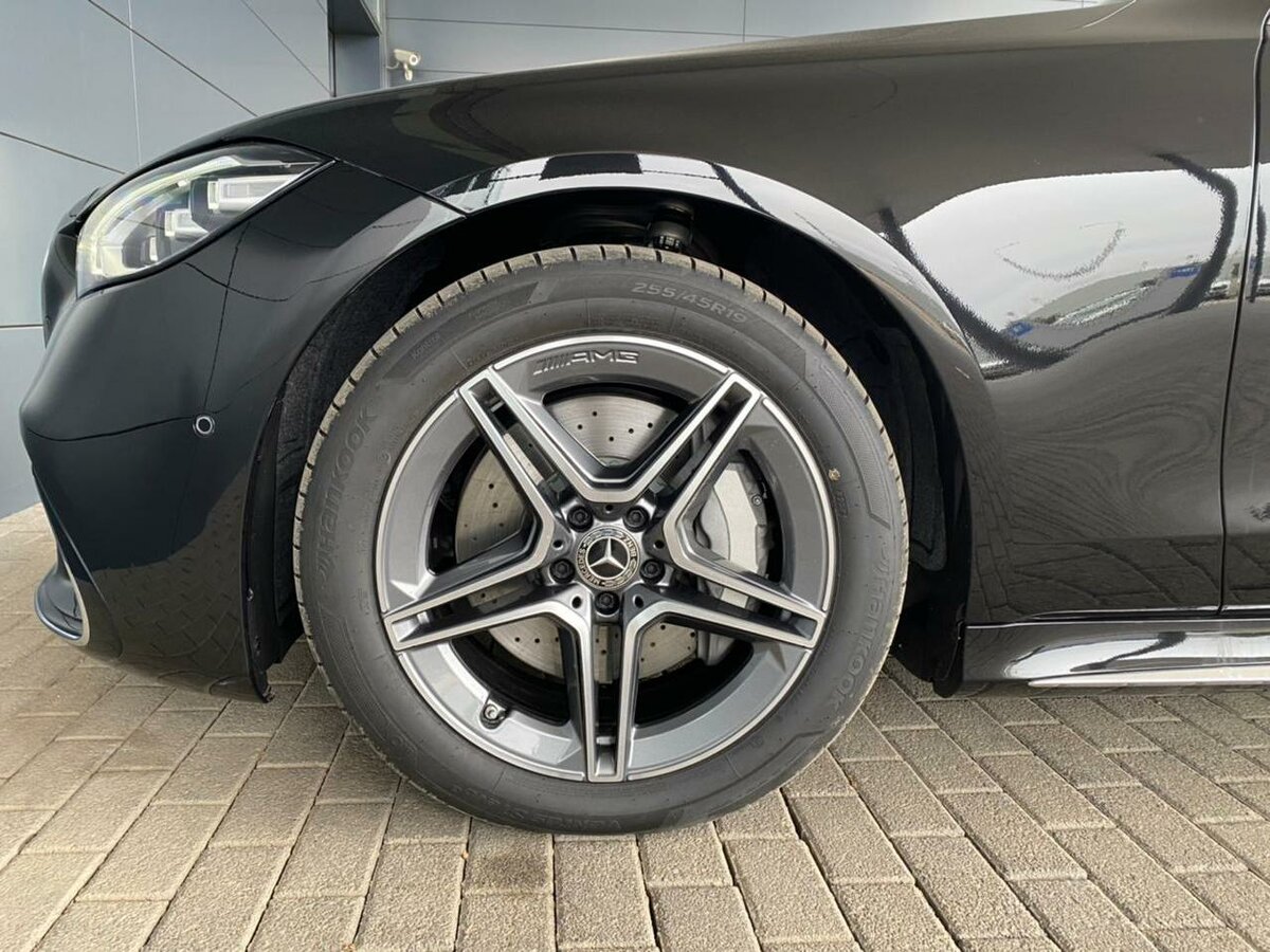 Check price and buy New Mercedes-Benz S-Class 350 d Long 4MATIC (W223) For Sale