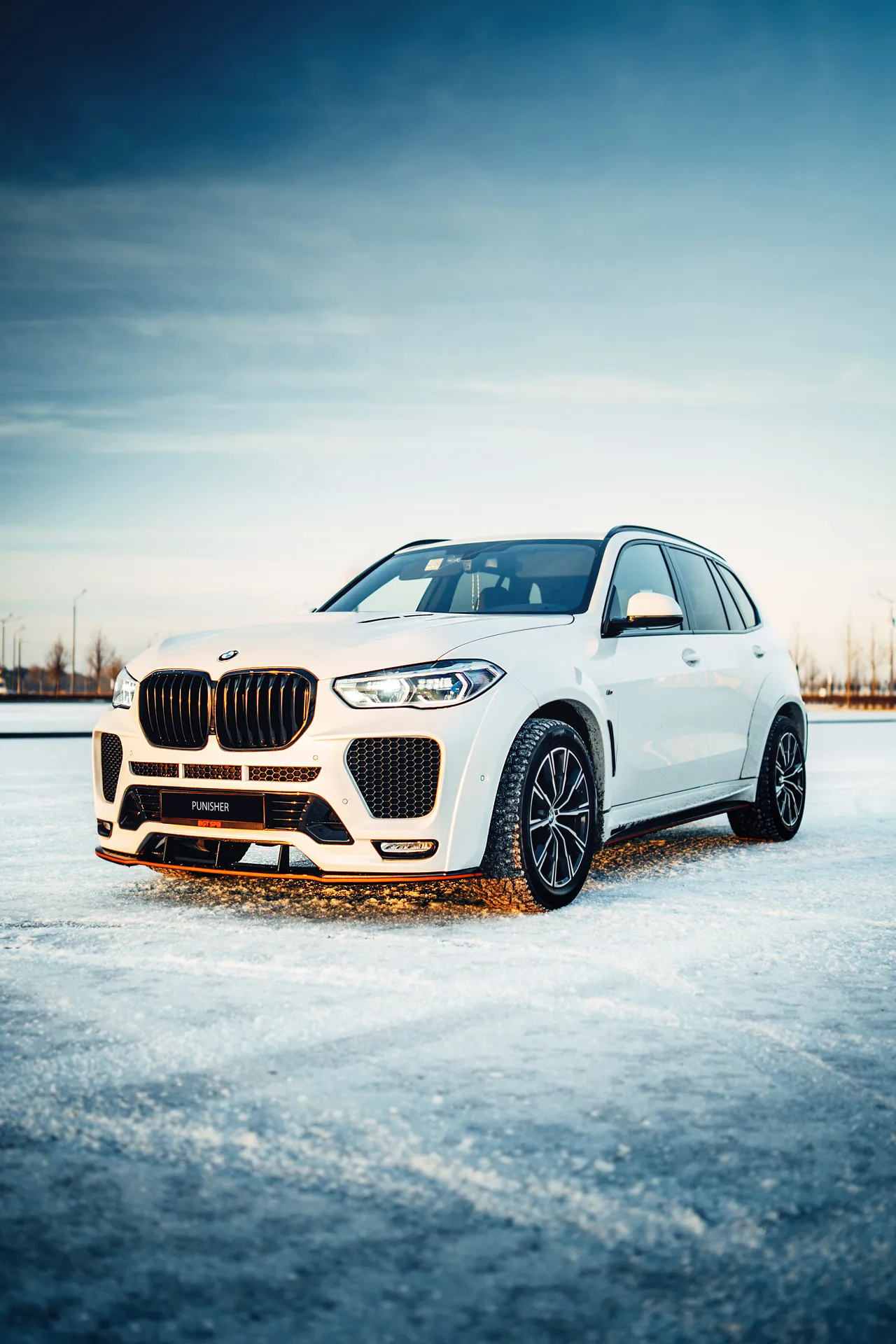 Check price and buy Renegade Design body kit for BMW X5 G05