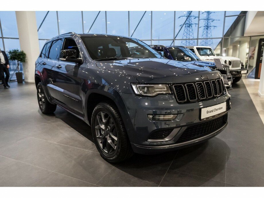 Check price and buy New Jeep Grand Cherokee (WK2) Restyling For Sale