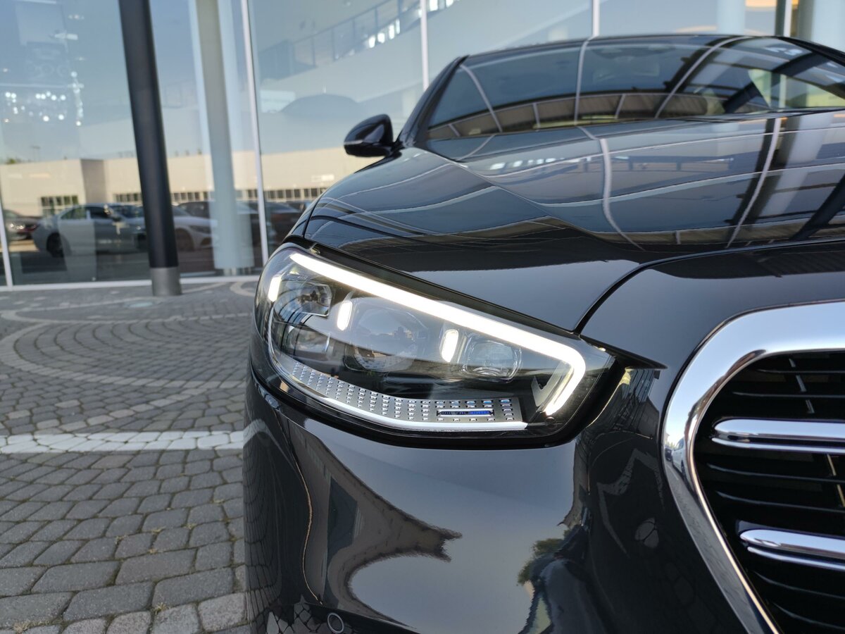 Check price and buy New Mercedes-Benz S-Class 350 d Long 4MATIC (W223) For Sale