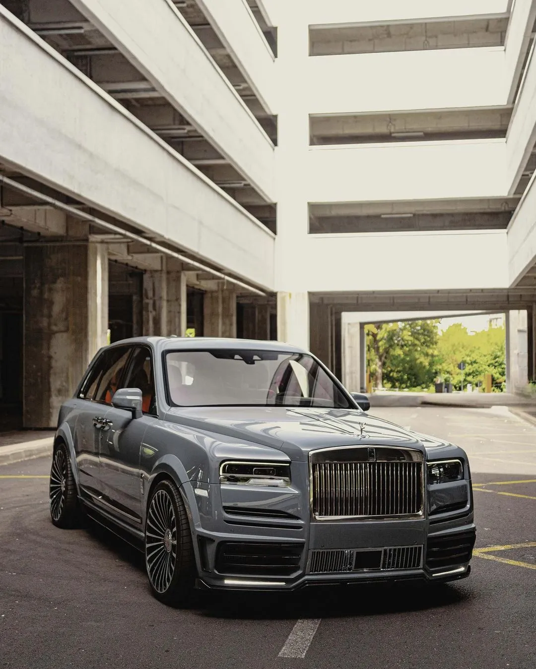 Check price and buy Mansory Carbon Fiber Body kit set for Rolls-Royce Cullinan Coastline
