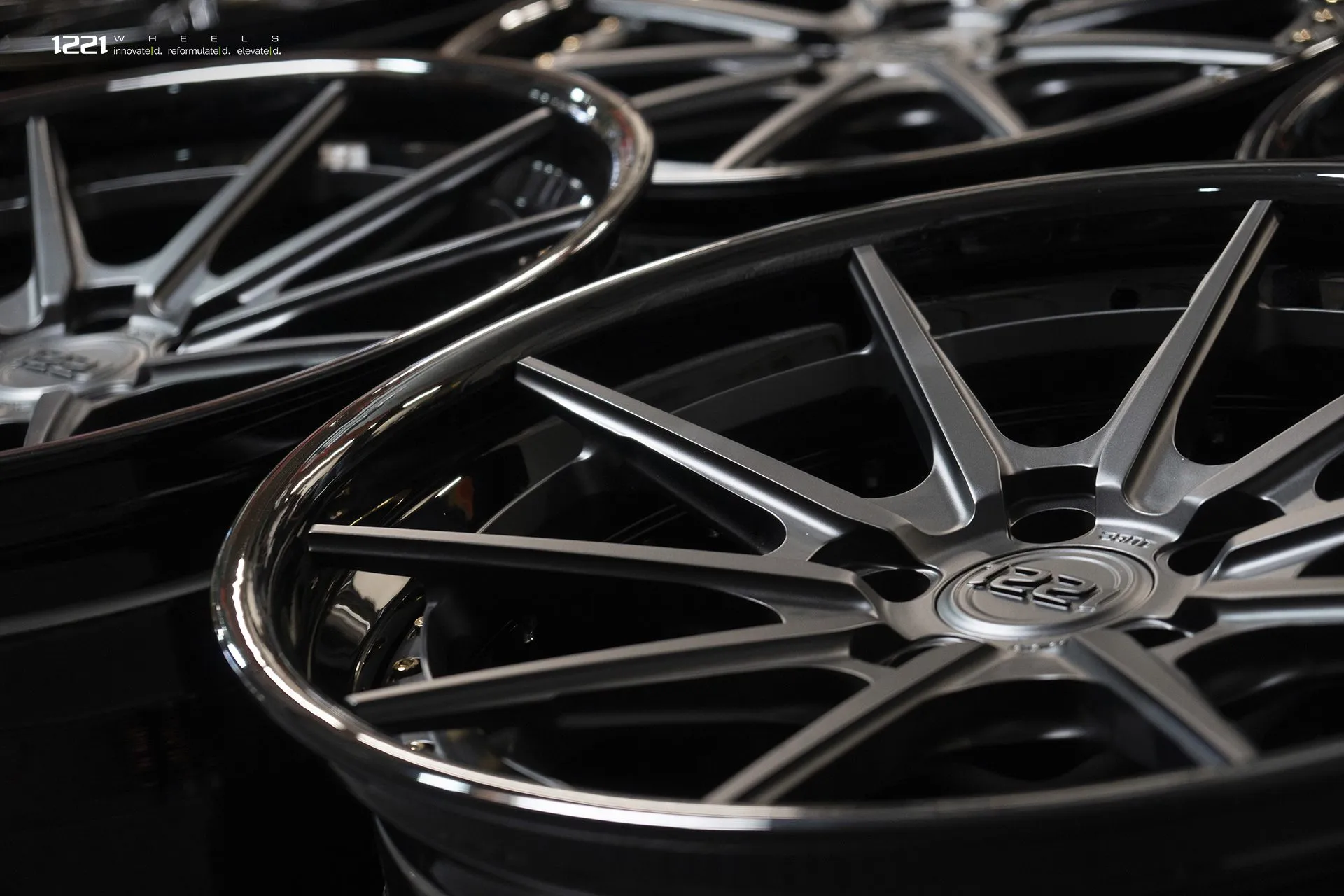 1221 Wheels 0110 on Lamborghini LP560 — Solid Matte/Gloss Black (05)