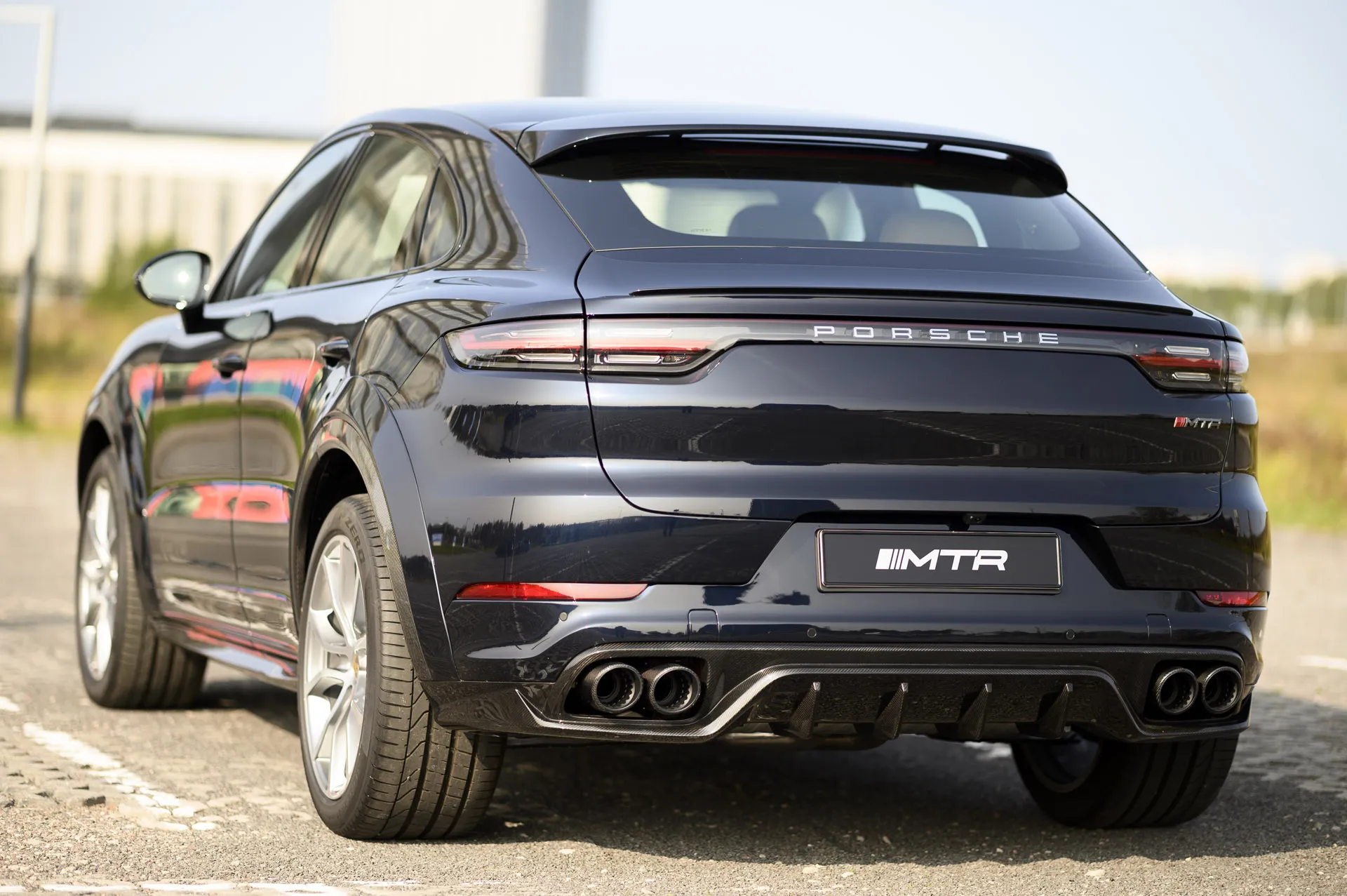 Check price and buy MTR Design Wide Body Carbon Fiber kit for Porsche Cayenne Coupe