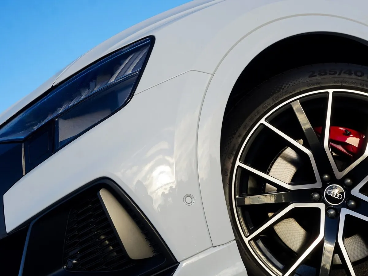 Buy New Audi SQ8 (4M)