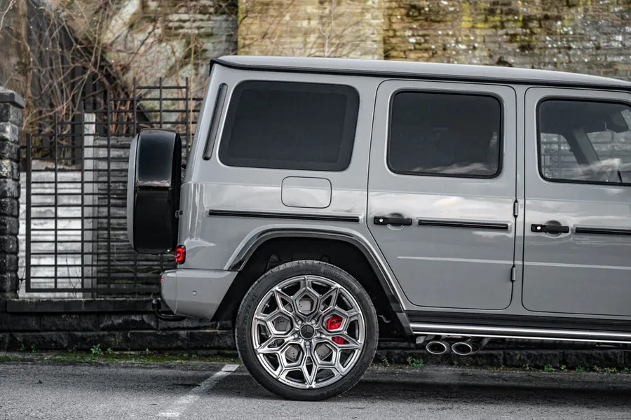 Check our price and buy Kahn Design carbon fiber body kit set for Mercedes-Benz G-class W463A