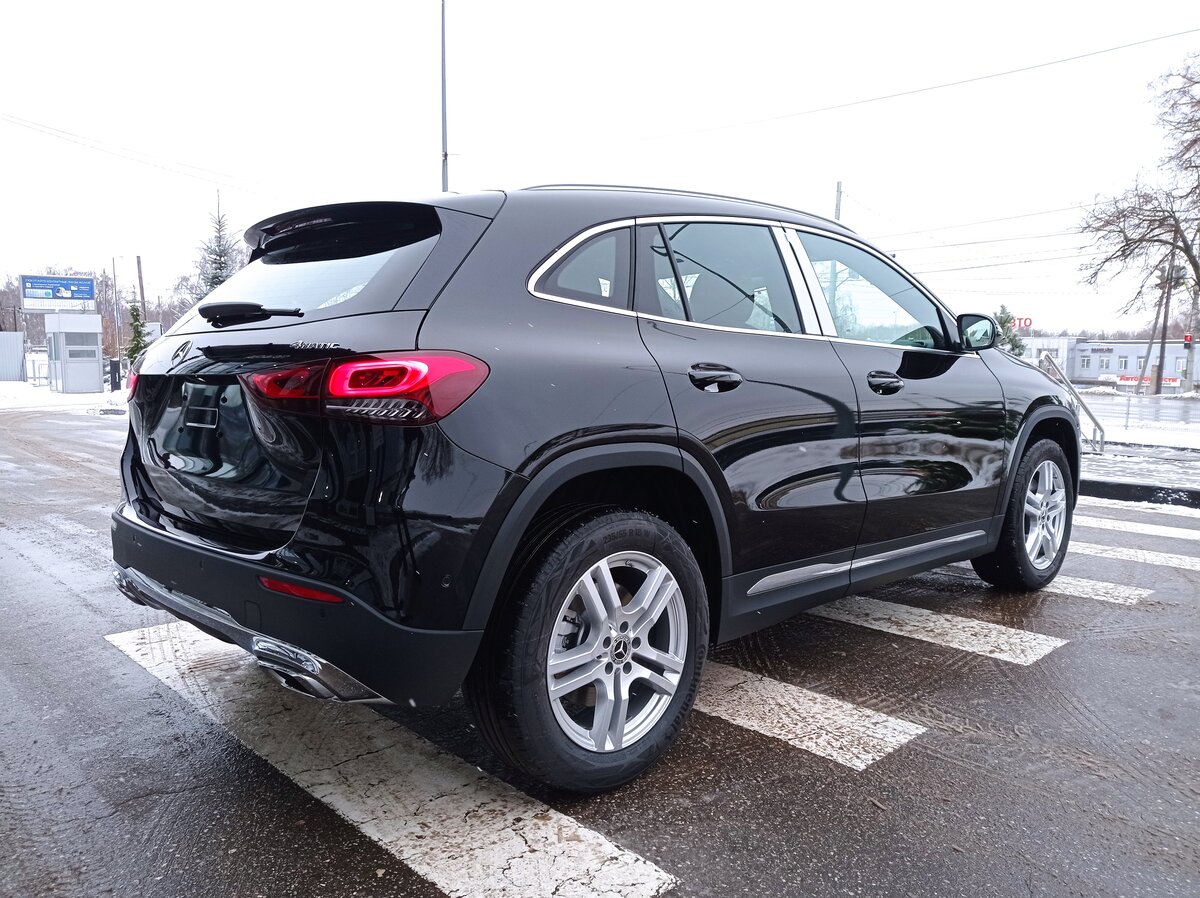 Check price and buy New Mercedes-Benz GLA 250 (H247) For Sale