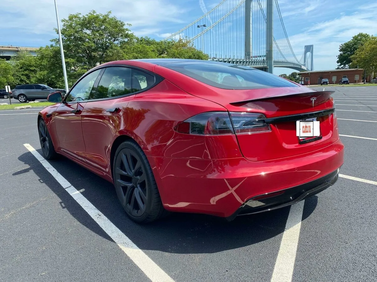 Buy New Tesla Model S Plaid Restyling 2