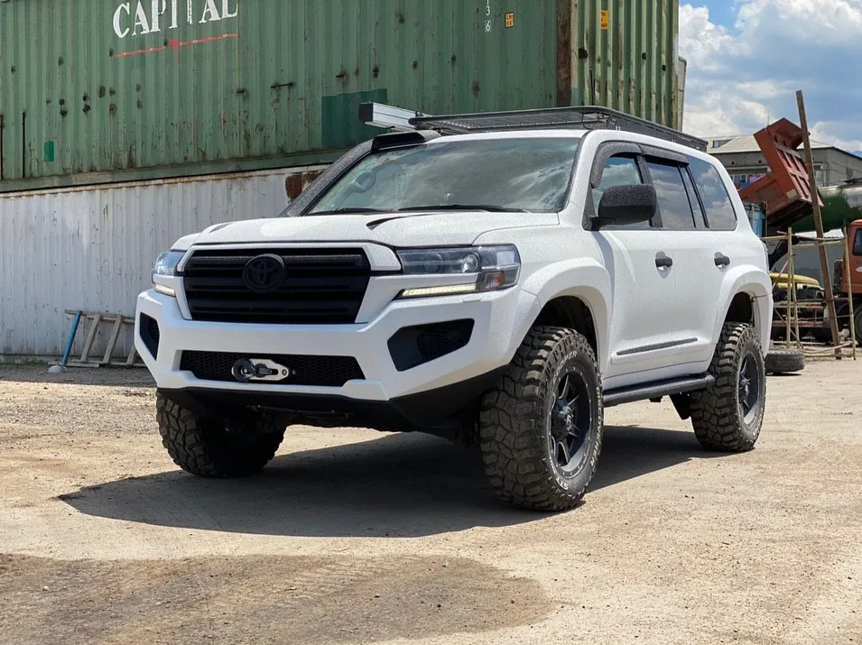 Check our price and buy Shikari body kit for Toyota Land Cruiser 200