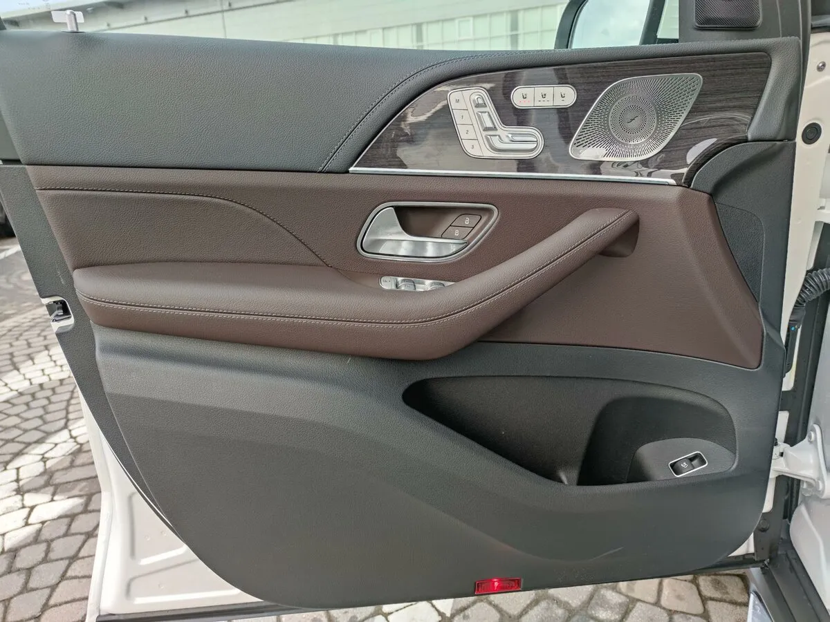 Check price and buy New Mercedes-Benz GLS 400 d (X167) For Sale