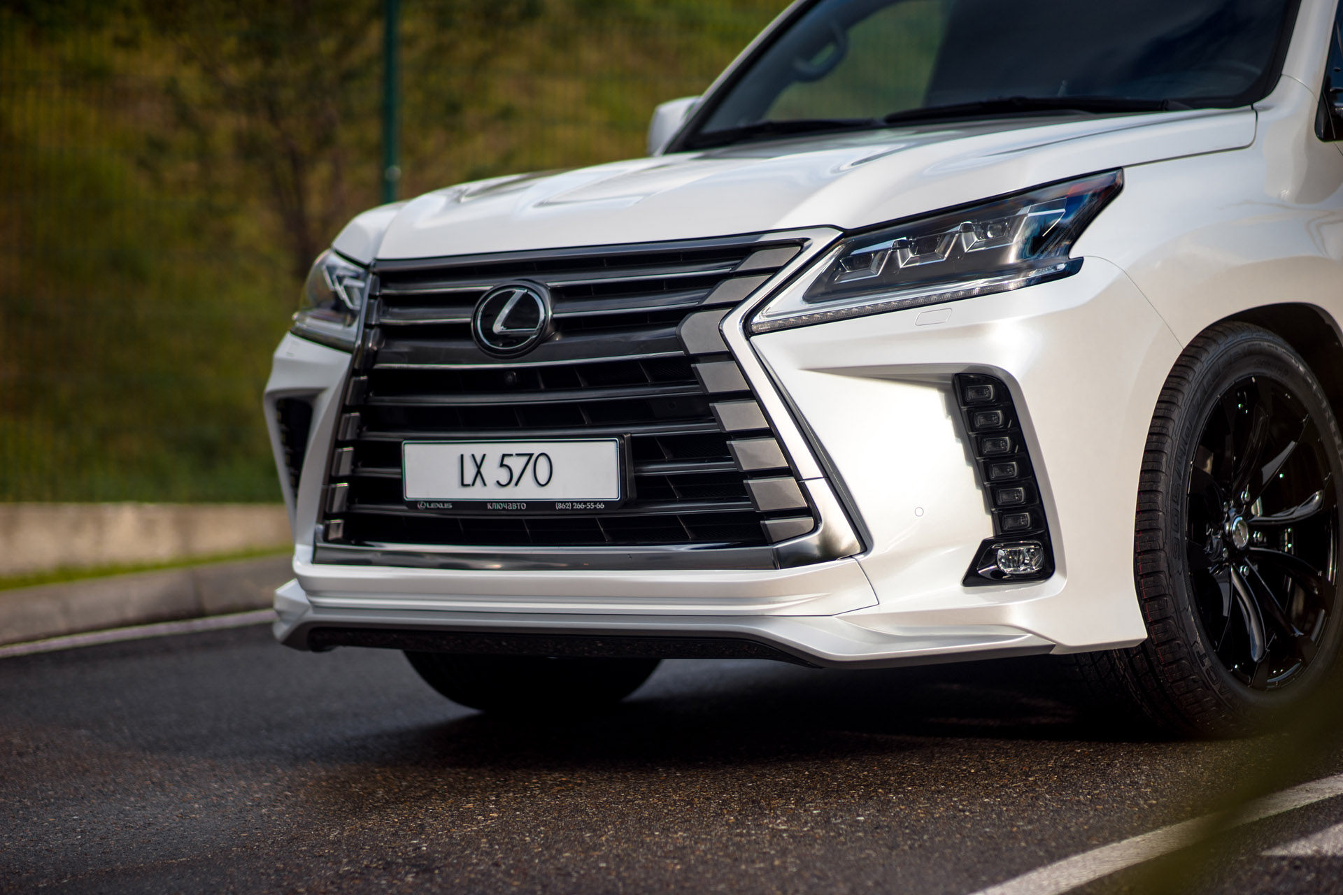 Front bumper for Lexus LX 570/450d