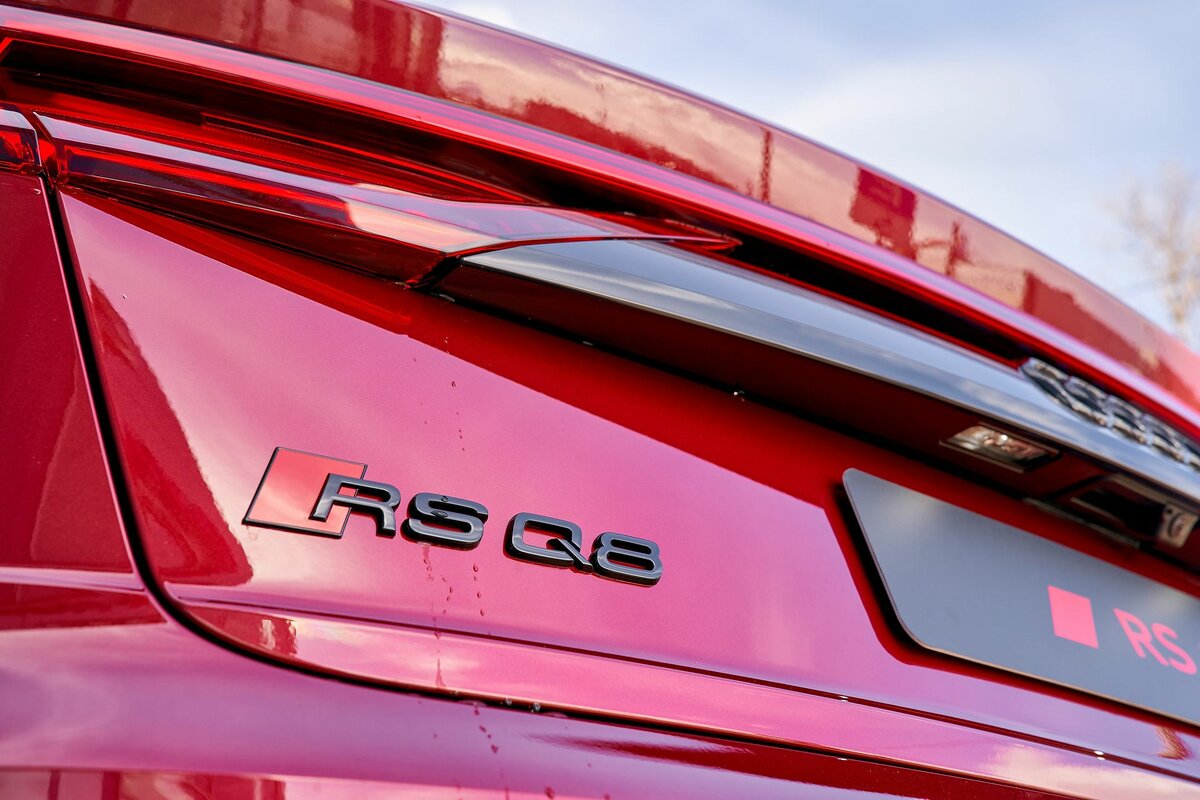 Buy New Audi RS Q8