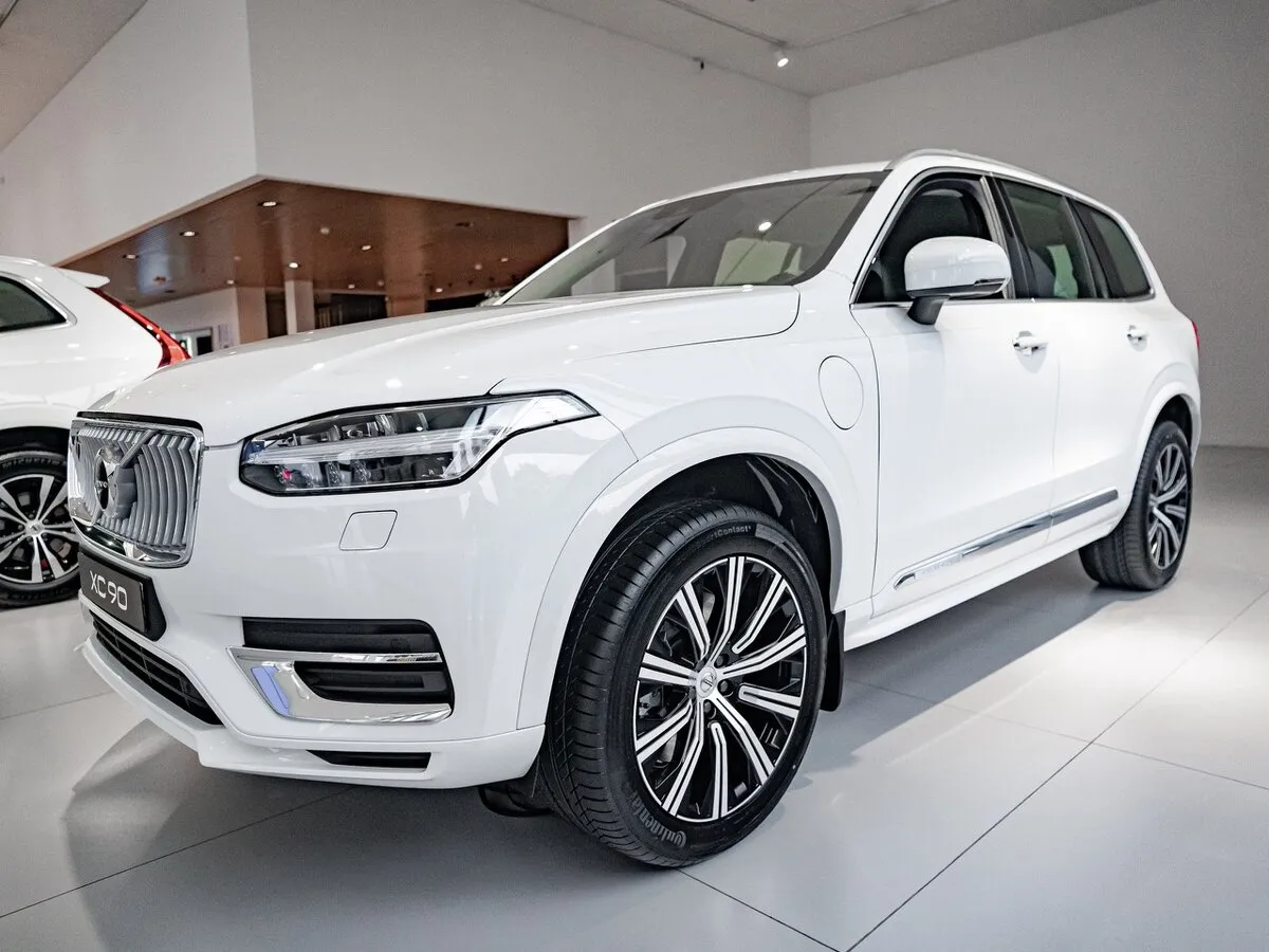 Check price and buy New Volvo XC90 Restyling For Sale
