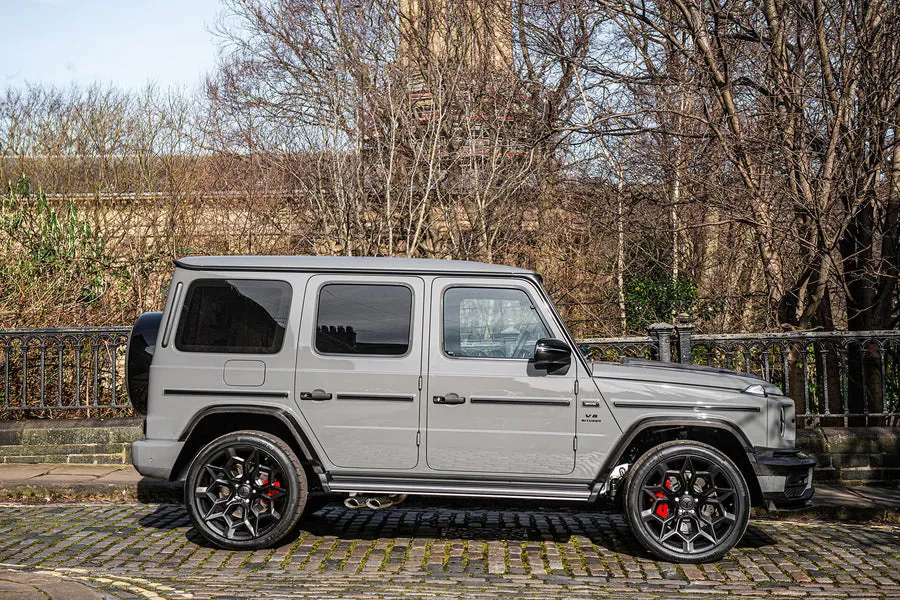 Check our price and buy Kahn Design carbon fiber body kit set for Mercedes-Benz G-class W463A