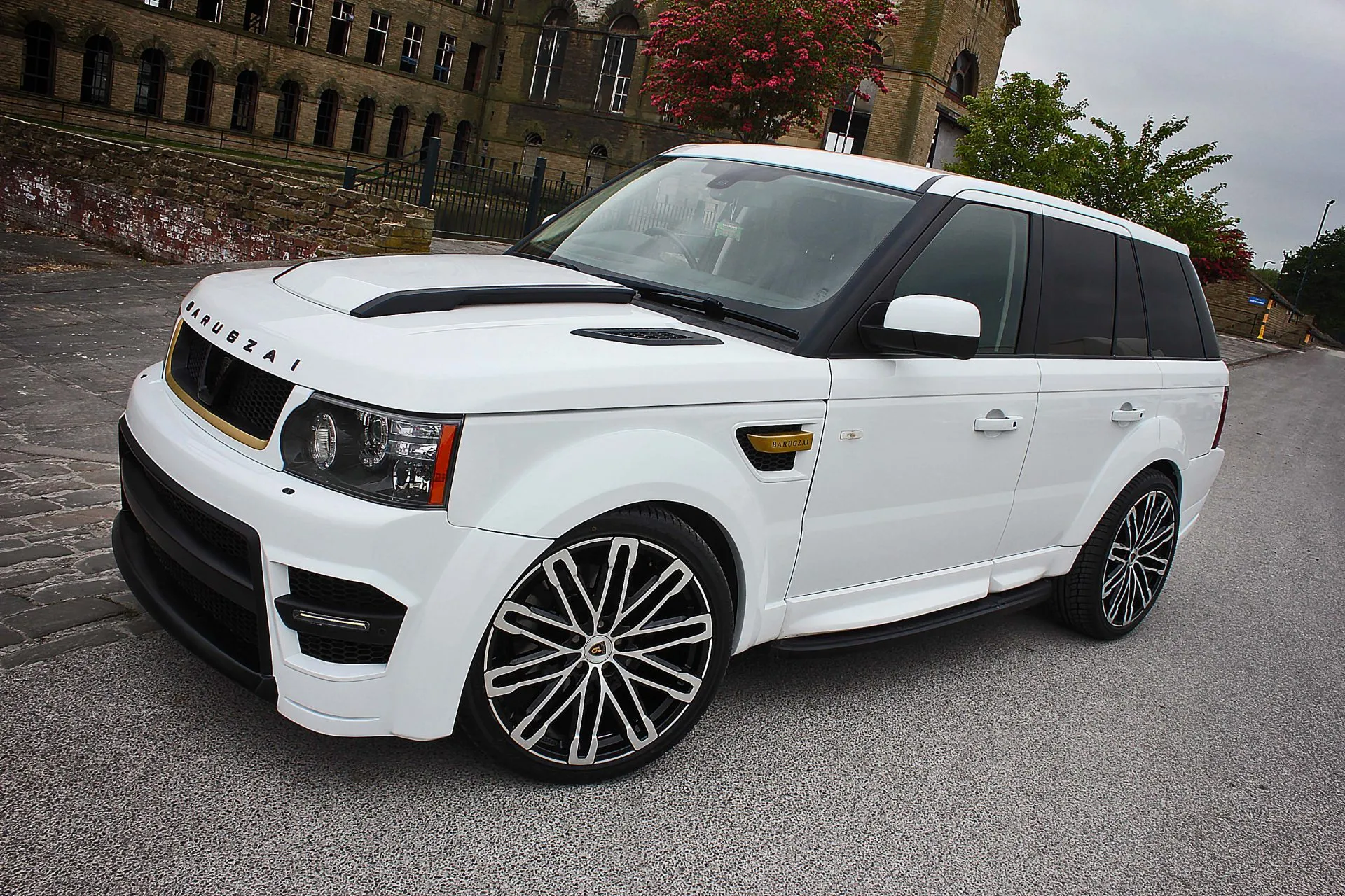 Barugzai Classic Sport Bonnet Scoop for Land Rover Range Rover Sport