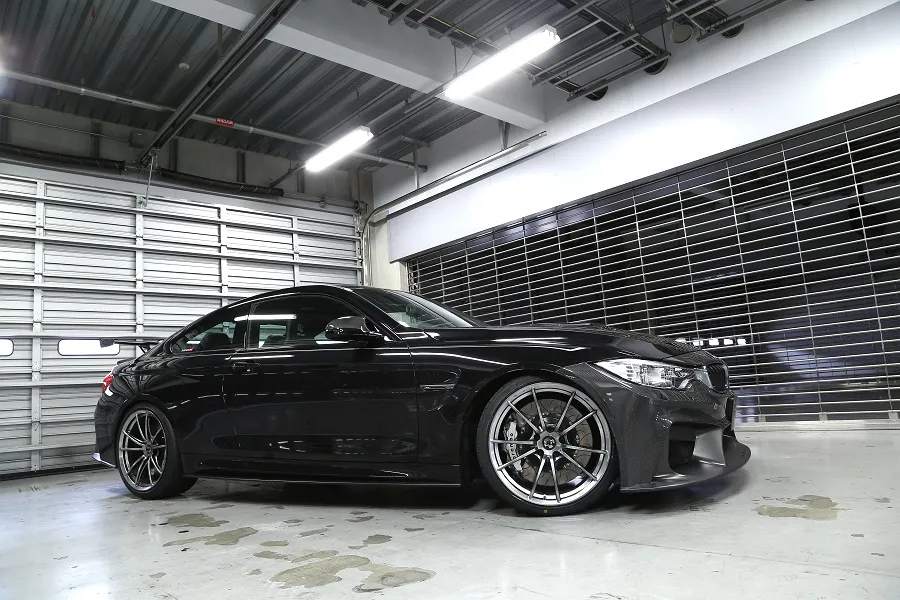3D Design Anniversary AV1 20 inch Diamond Black on BMW F82 M4
