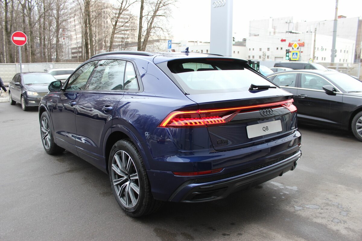 Buy New Audi Q8 45 TDI