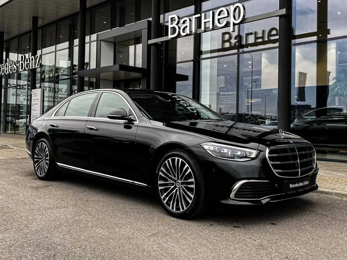 Check price and buy New Mercedes-Benz S-class 350 d Long 4MATIC VII (W223) For Sale