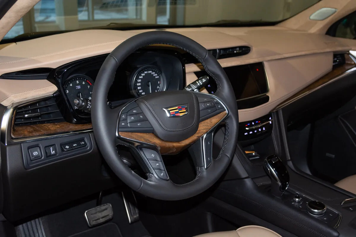 Check price and buy New Cadillac XT5 Restyling For Sale