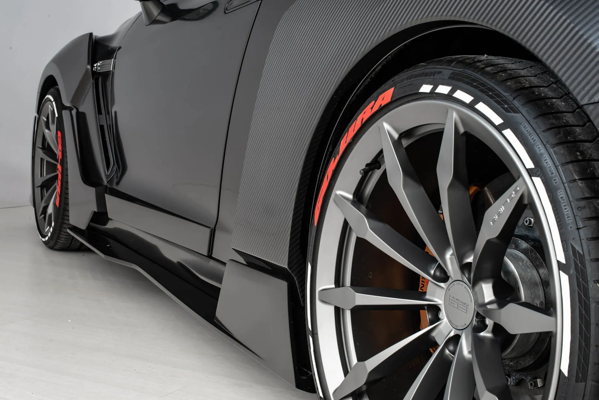 Check our price and buy SCL Performance Global body kit for Nissan GT-R Gojira!