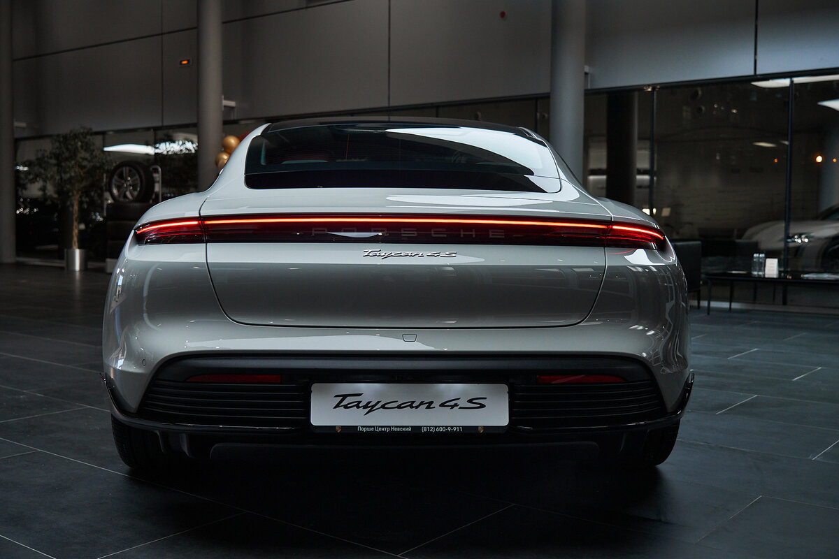 Check price and buy New Porsche Taycan 4S For Sale