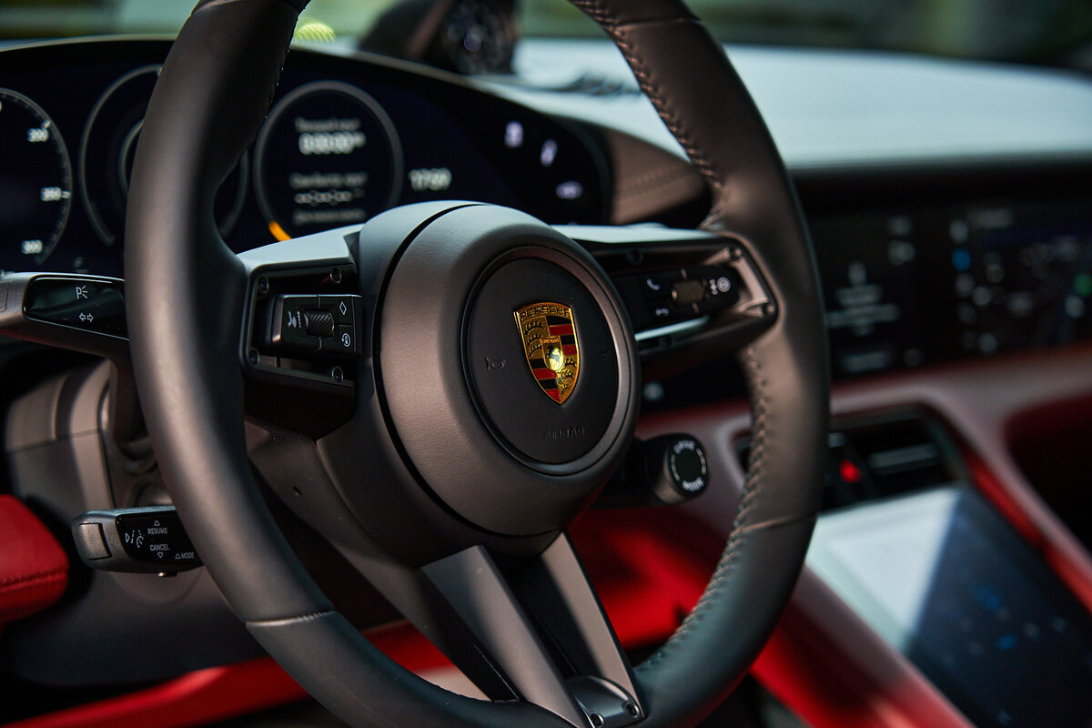 Check price and buy New Porsche Taycan 4S For Sale