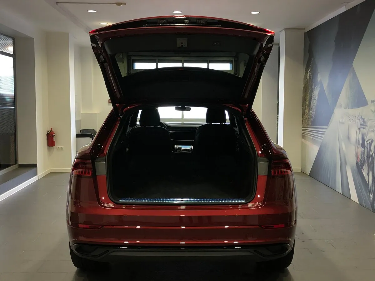 Buy New Audi Q8 45 TDI