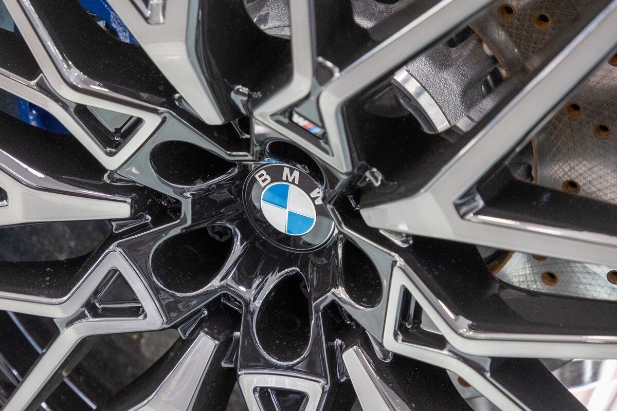 Check price and buy New BMW X6 M (F96) For Sale