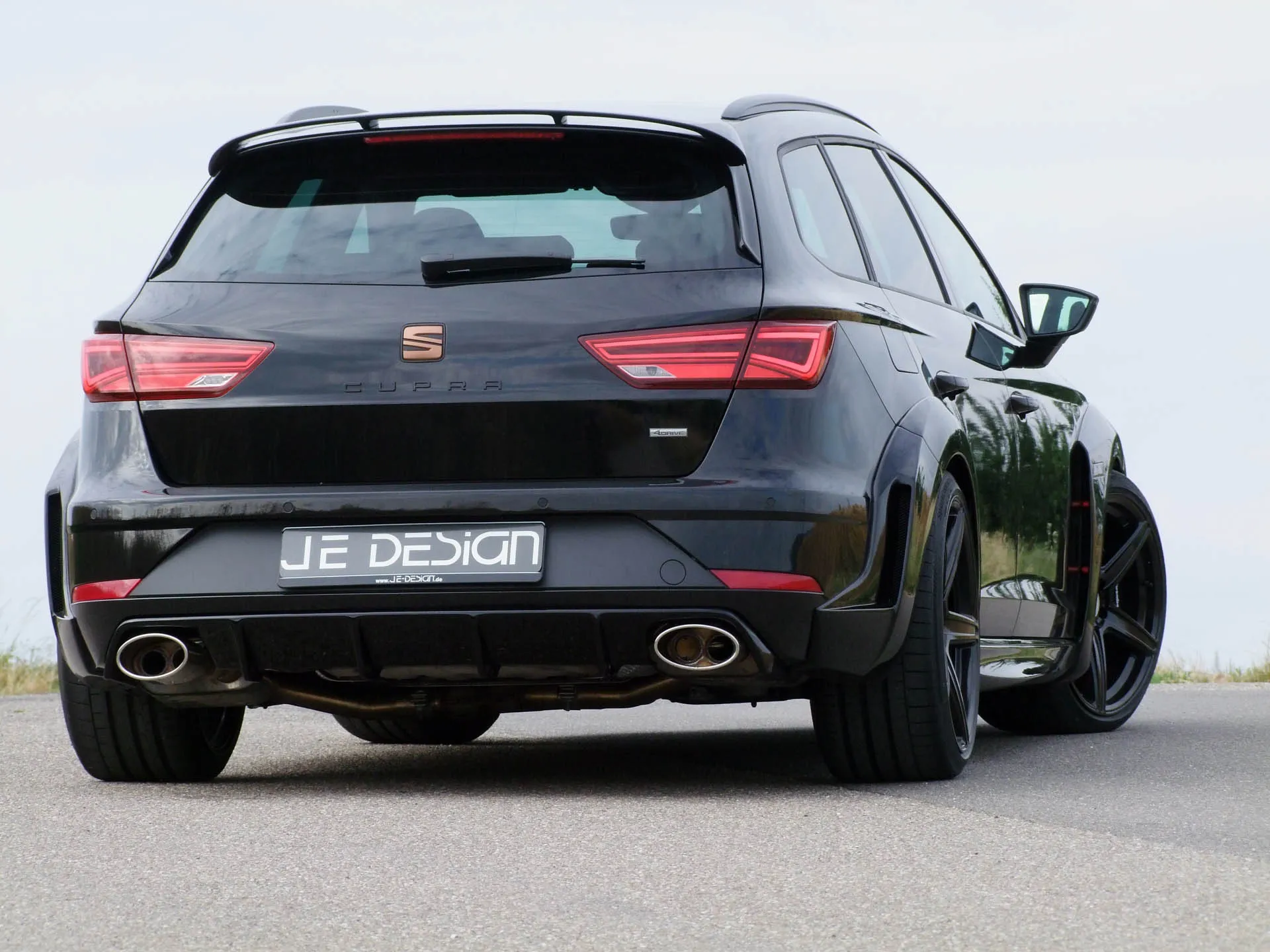 Check our price and buy JE Design body kit for Seat Leon ST FR + Cupra!