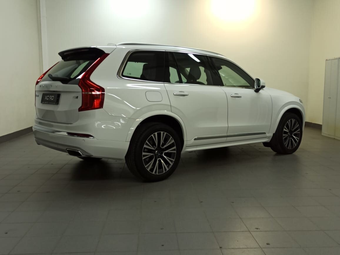 Check price and buy New Volvo XC90 Restyling For Sale