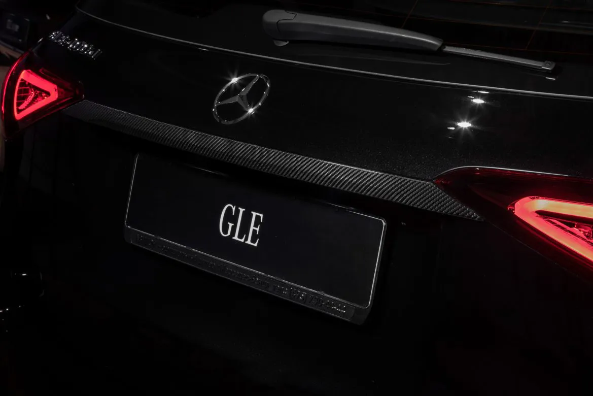 Trunk add on between tail lights Carbon for Mercedes-Benz GLE SUV V167