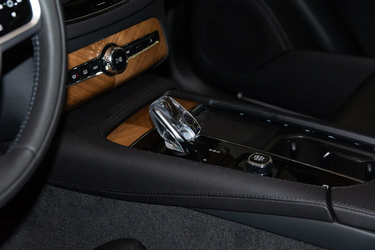 Check price and buy New Volvo XC90 Restyling For Sale