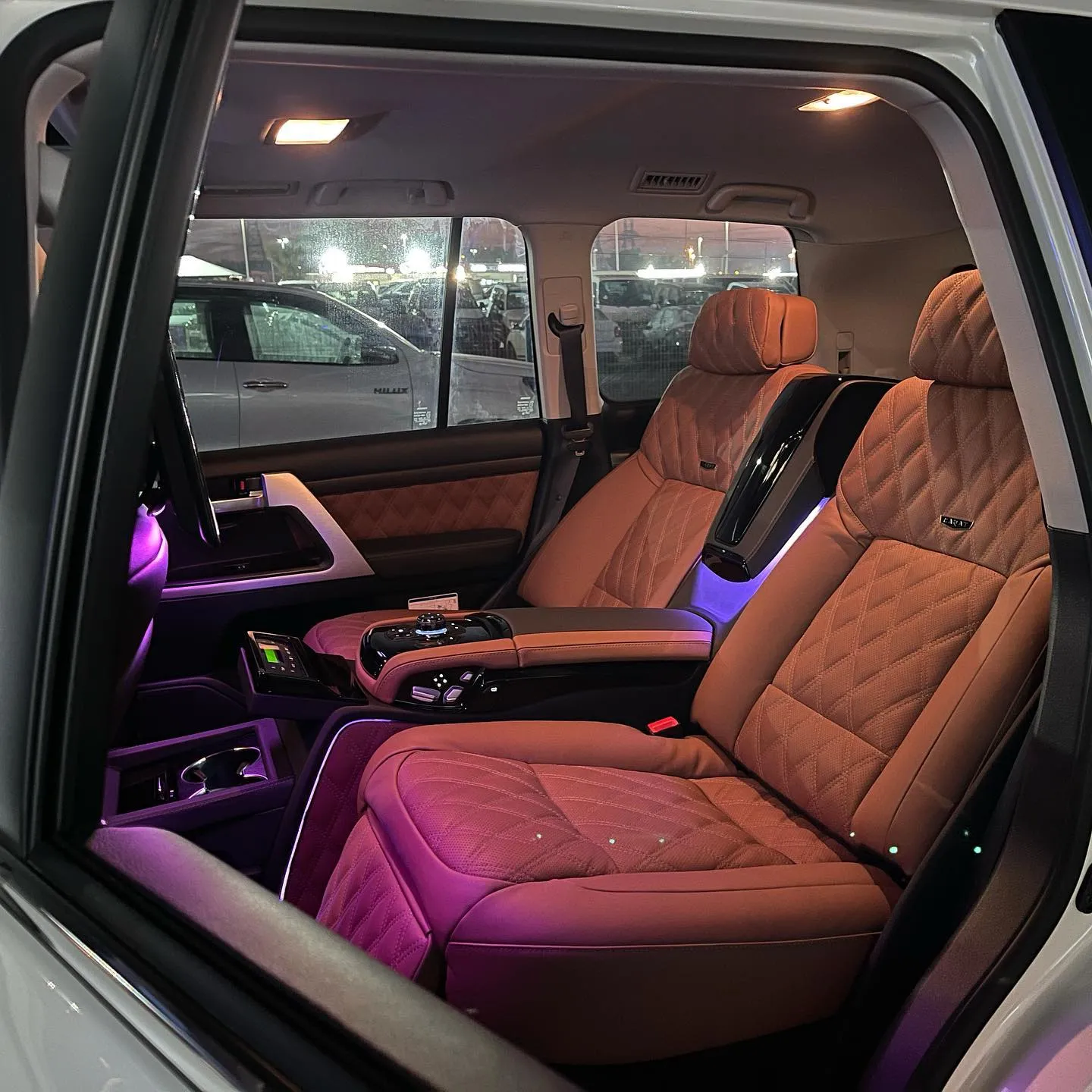 Check price and buy Carat seats set for Toyota Land Cruiser 200 Restyling 2
