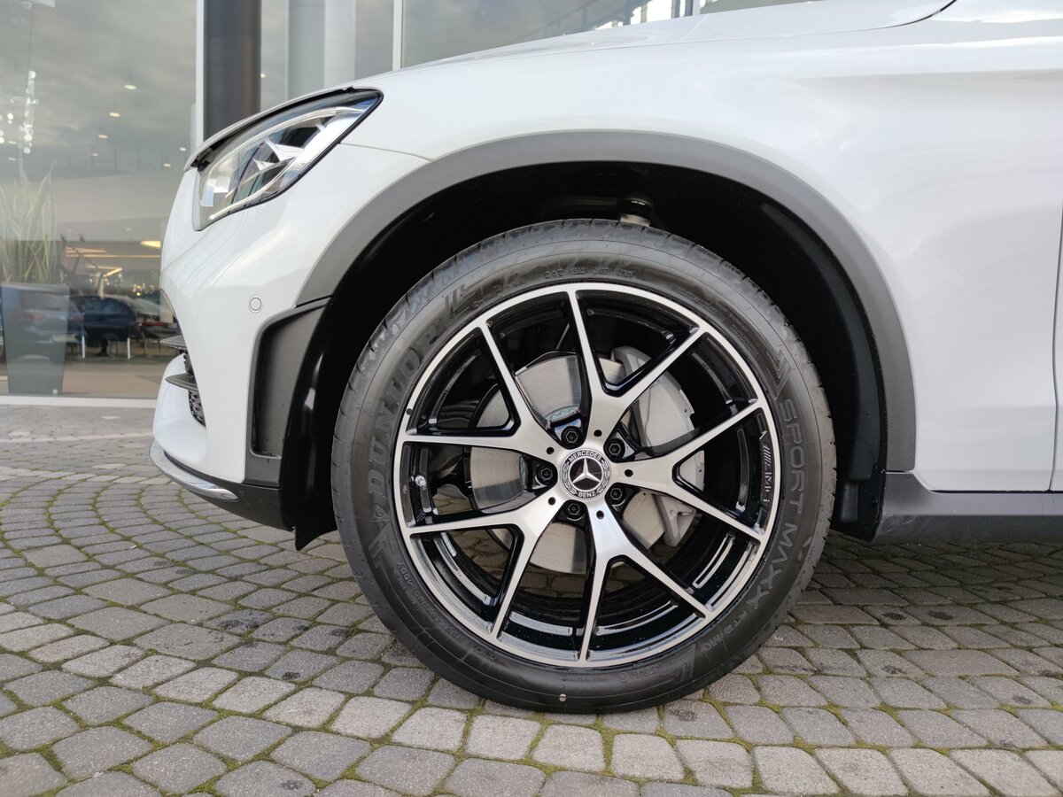 Check price and buy New Mercedes-Benz GLC Coupe 300 d (C253) Restyling For Sale