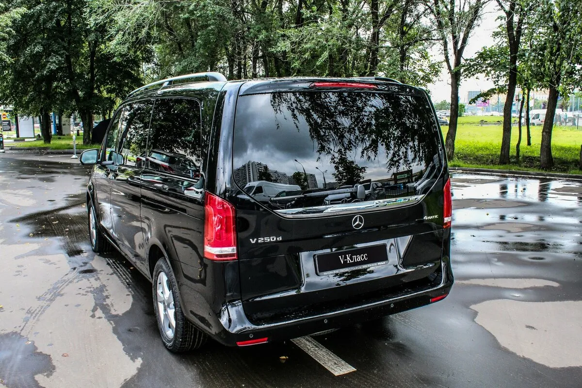 Check price and buy New Mercedes-Benz V-Class L 250 d Long For Sale