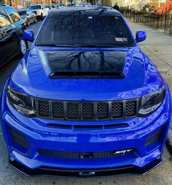 Check our price and buy a Renegade Design body kit for Jeep Grand Cherokee Trackhawk Tyrannos V3