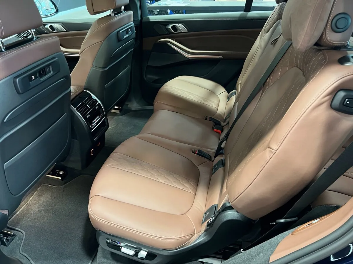 Check price and buy New BMW X7 M50i (G07) For Sale