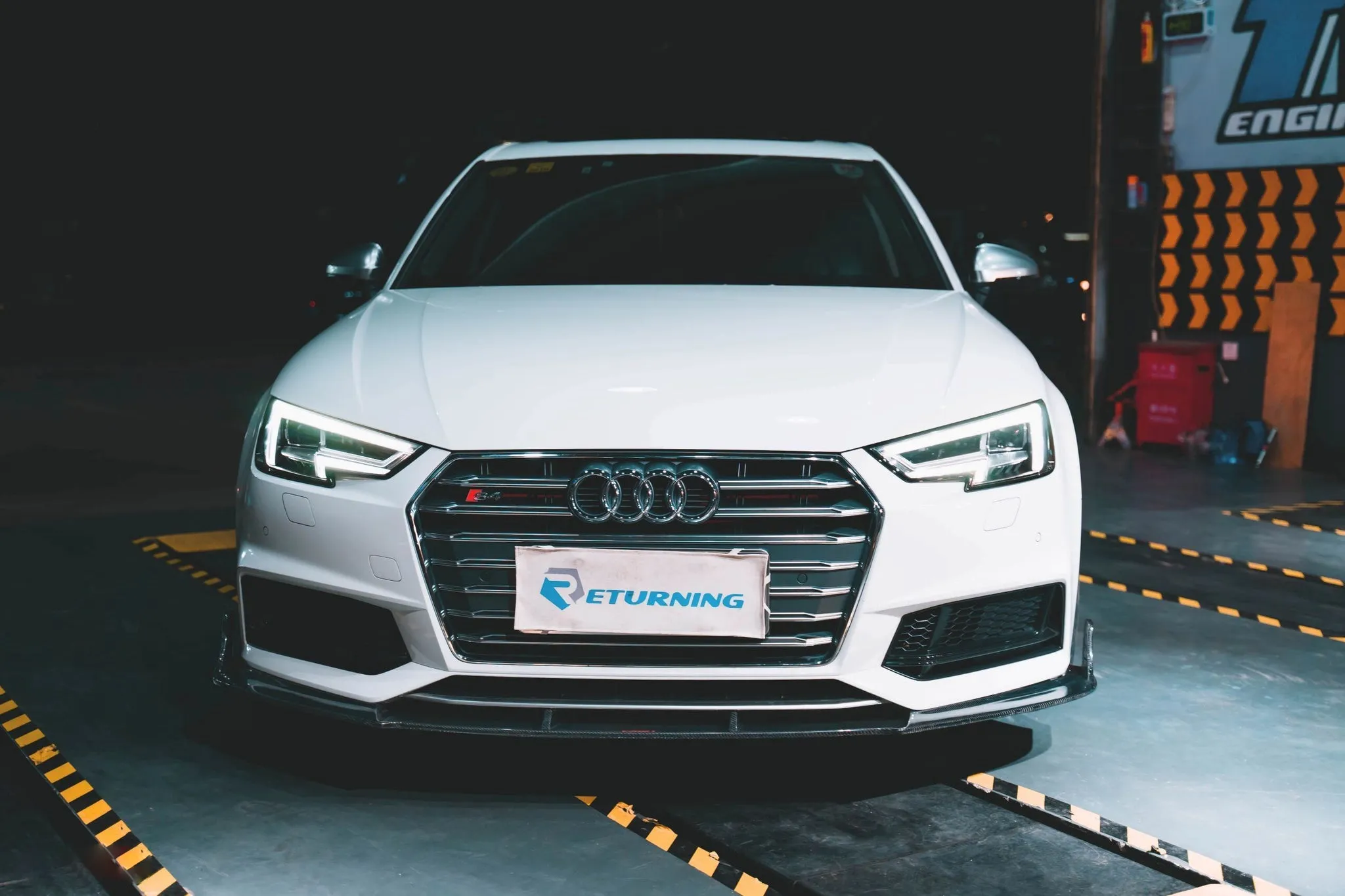 Check our price and buy CMST Carbon Fiber Body Kit set for Audi A4 S-Line / S4 B9!