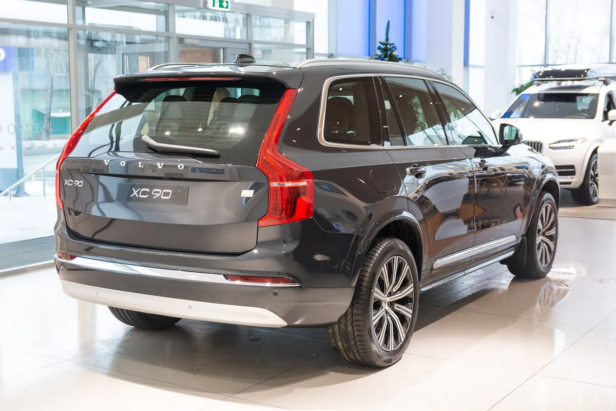 Check price and buy New Volvo XC90 Restyling For Sale