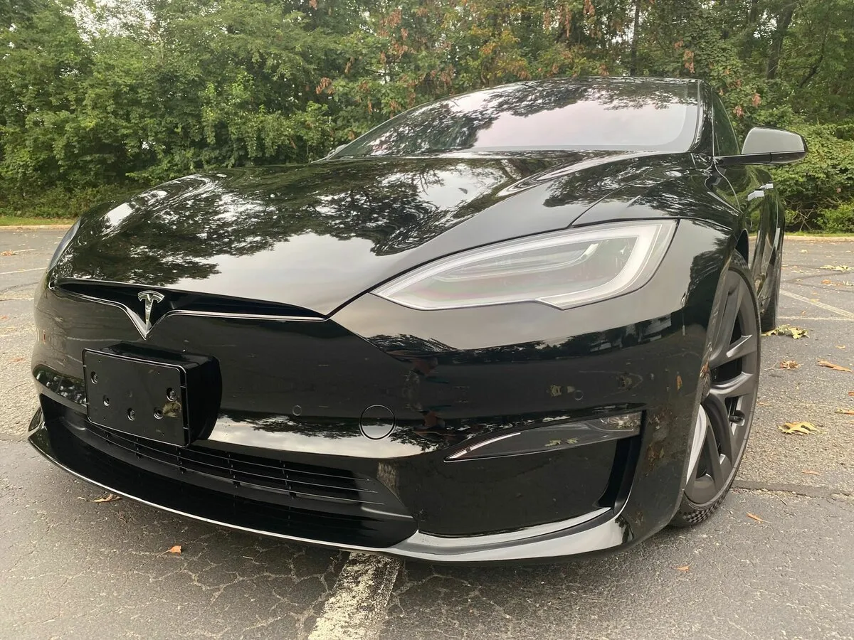 Check price and buy New Tesla Model S Plaid Restyling 2 For Sale