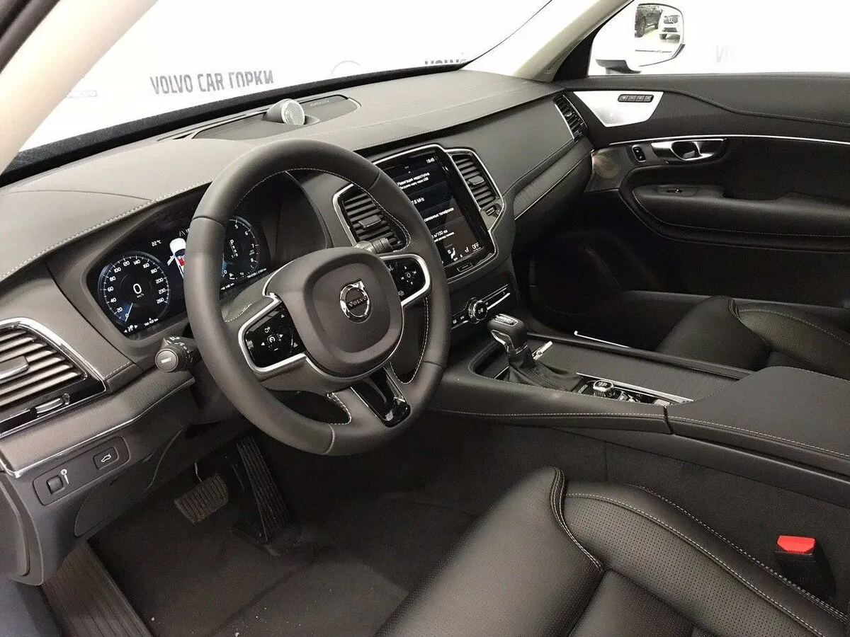 Check price and buy New Volvo XC90 Restyling For Sale