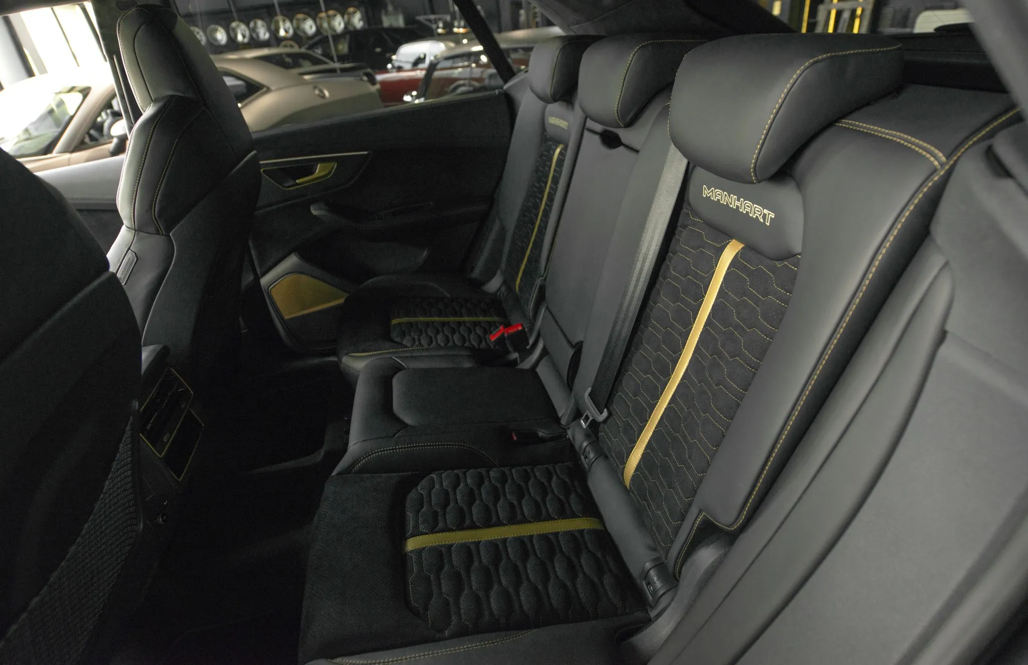 Check our price and buy Manhart body kit for Audi RS Q8